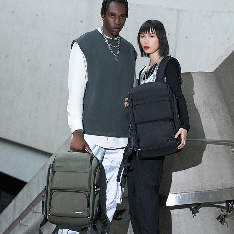 Men’s Expandable Business Backpack